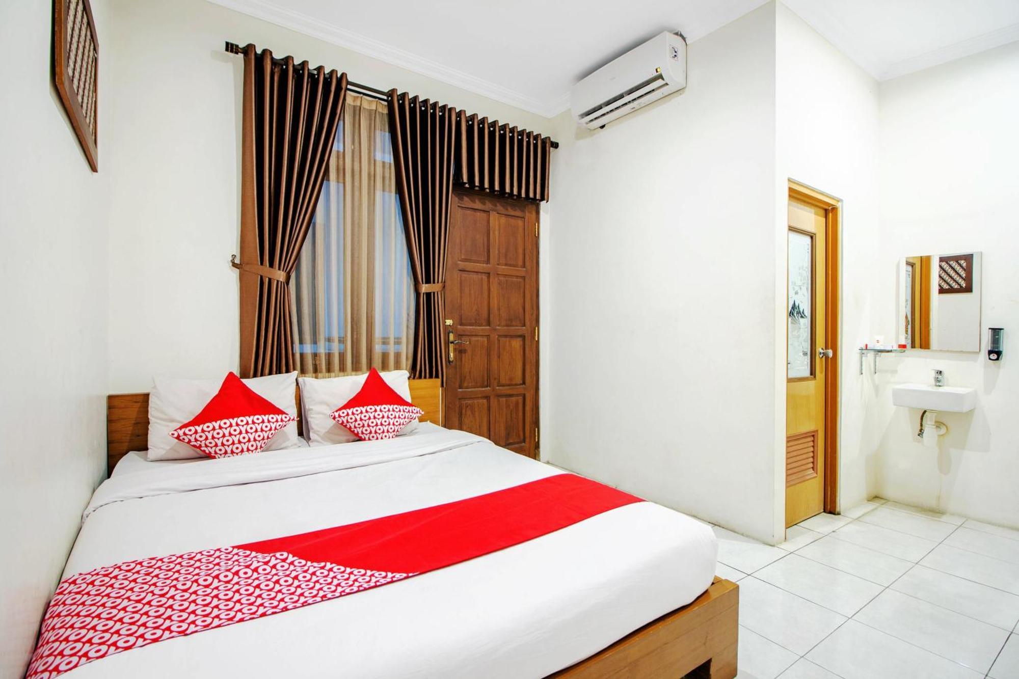 OYO 250 De'Gadri Ndalem Hotel Jarakan Buitenkant foto